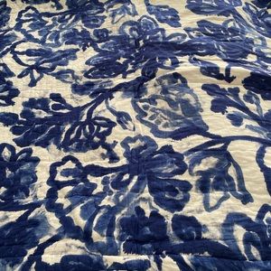 Anthropologie king sized double sided blue and white quilt